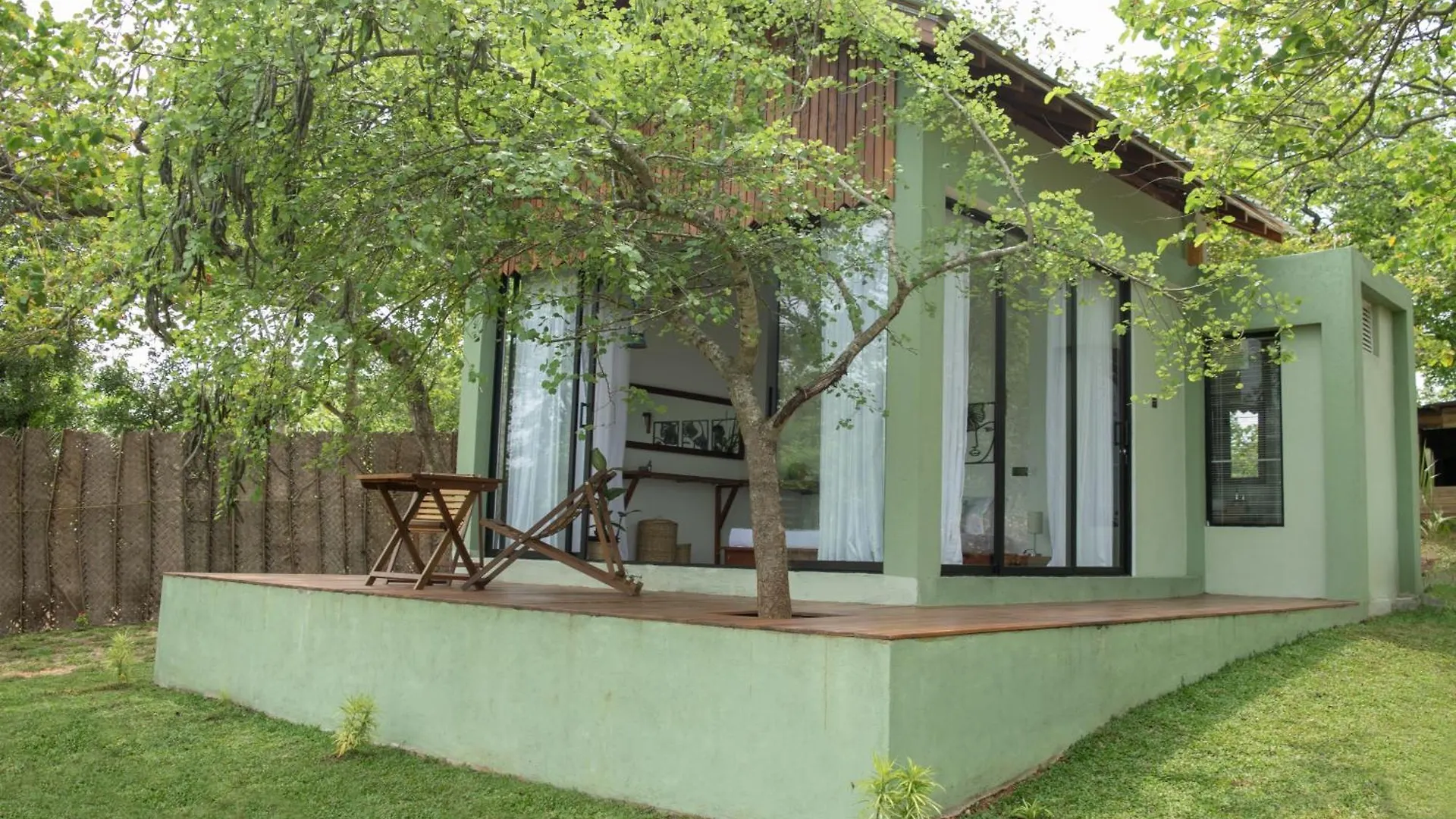 Paarvie Sigiriya Hotel